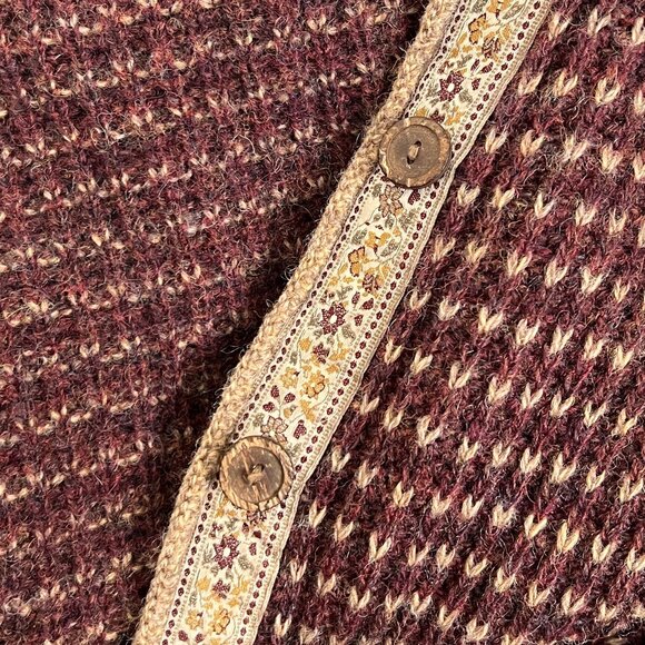 Vintage 100% Wool Embroidered Lace Cardigan Sweater Fair Isle Cottagecore Rustic - Picture 7 of 10